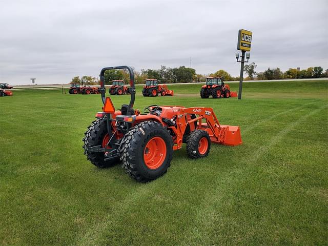 Image of Kubota MX6000 equipment image 3