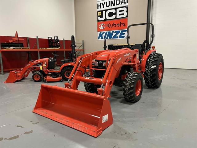 Image of Kubota MX6000HST equipment image 2