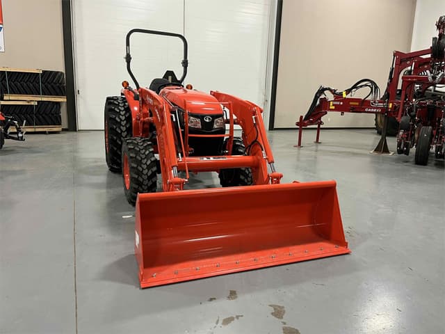 Image of Kubota MX6000HST equipment image 3