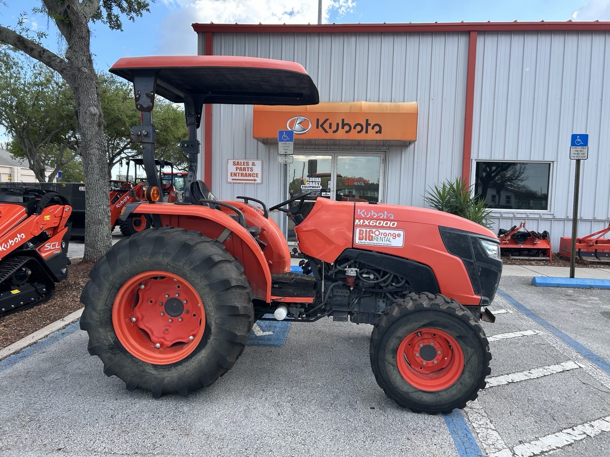 2023 Kubota MX6000HST Equipment Image0