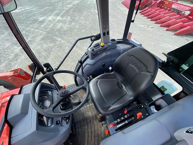 Image of Kubota MX6000 equipment image 4