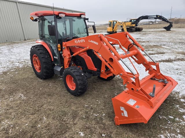 Image of Kubota MX6000HSTC equipment image 3