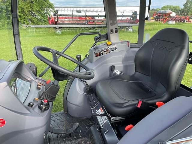 Image of Kubota MX6000 equipment image 4