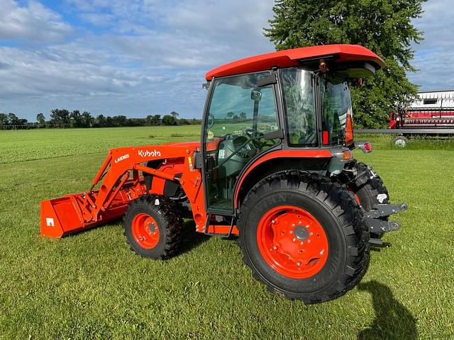 Image of Kubota MX6000 equipment image 1