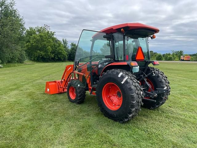 Image of Kubota MX6000 equipment image 3