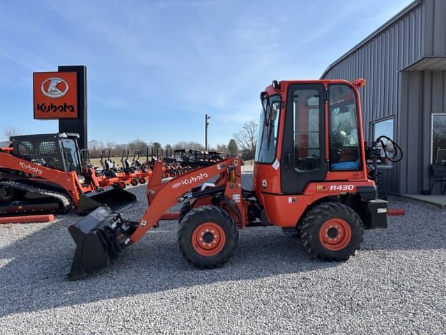 Image of Kubota R430 equipment image 4