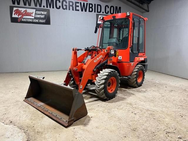 Image of Kubota R430 equipment image 1