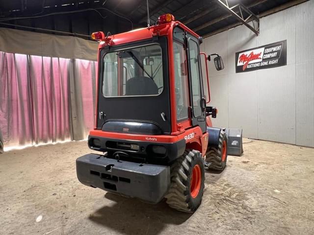Image of Kubota R430 equipment image 4
