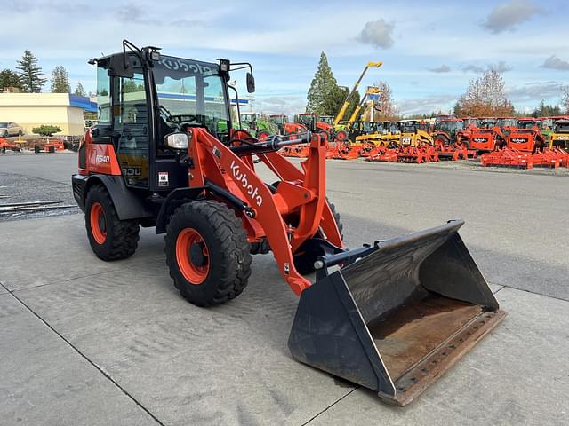 Image of Kubota R540 equipment image 3