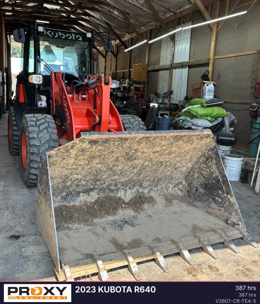 Image of Kubota R640 Primary image