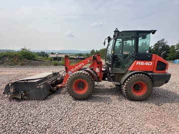 Main image Kubota R640