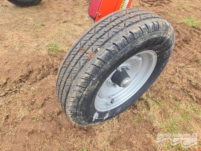 Image of Kubota RA212CR equipment image 2