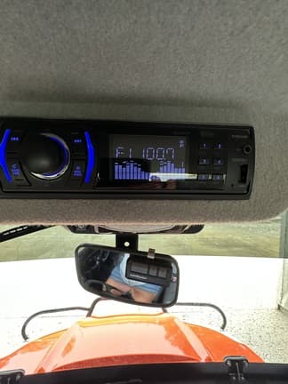 Image of Kubota RTV-1100 equipment image 3