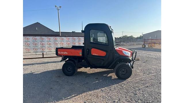 Image of Kubota RTV-X1100C equipment image 2