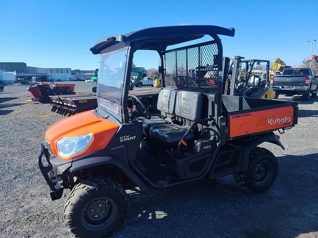 Image of Kubota RTV-X900 equipment image 4