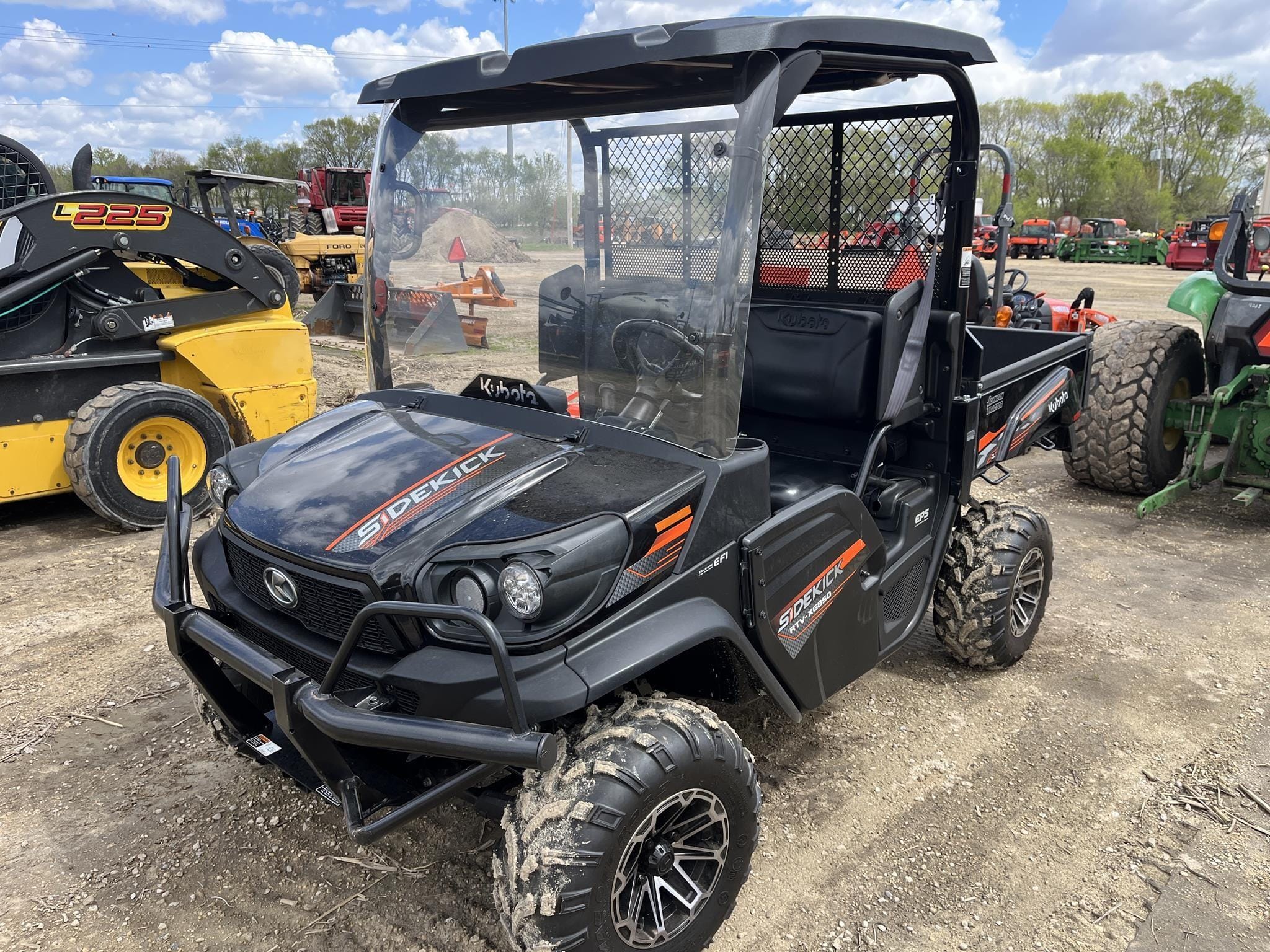 2023 Kubota RTV-XG850 Equipment Image0