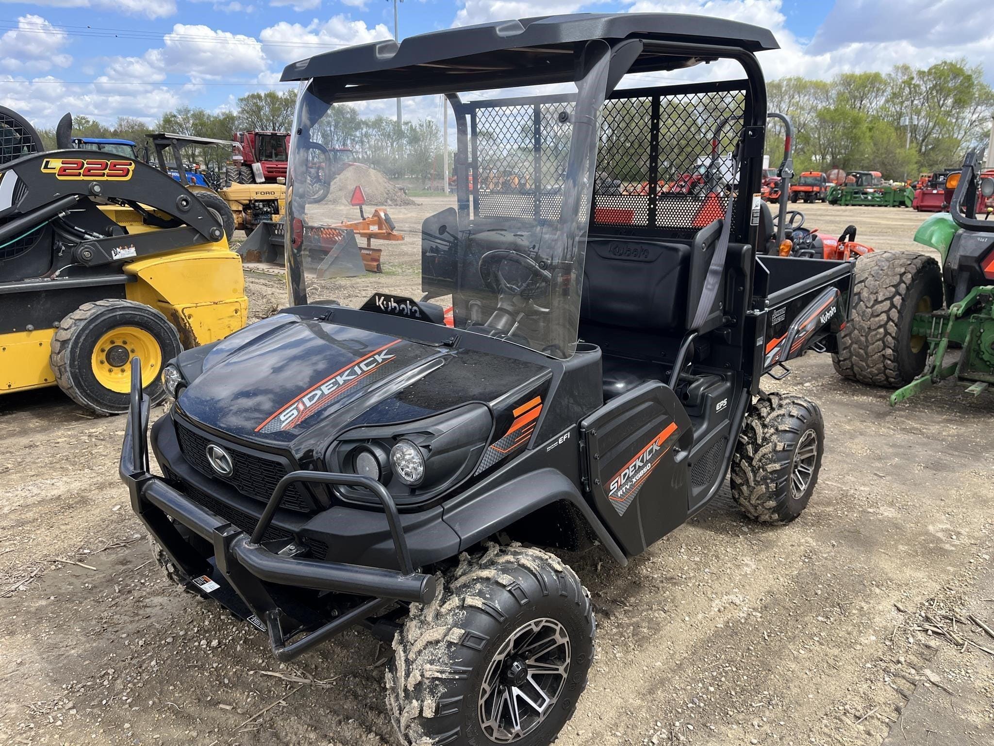 2023 Kubota RTV-XG850 Equipment Image0