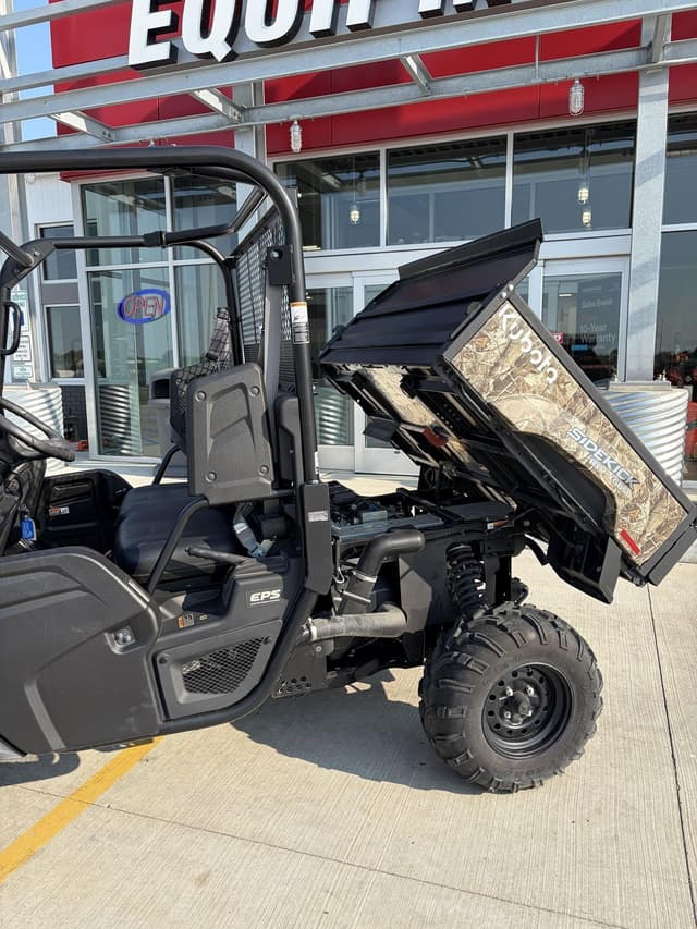 Image of Kubota RTV-XG850 equipment image 4