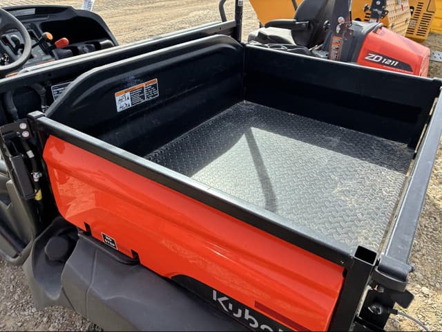 Image of Kubota RTV520 equipment image 4