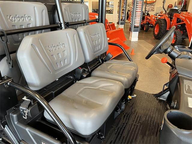 Image of Kubota RTV-X1140 equipment image 2