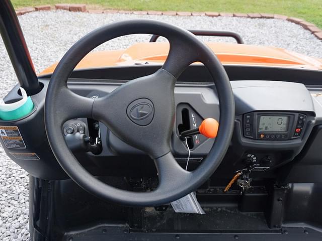 Image of Kubota RTV-X900 equipment image 3