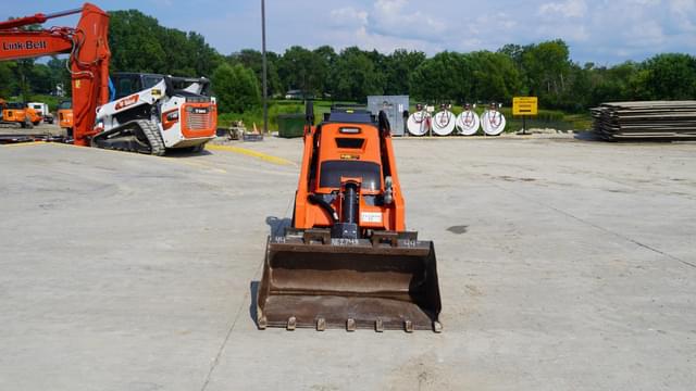Image of Kubota SCL1000 equipment image 2
