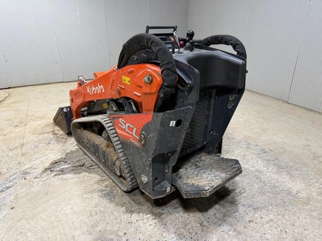 Image of Kubota SCL1000 equipment image 2