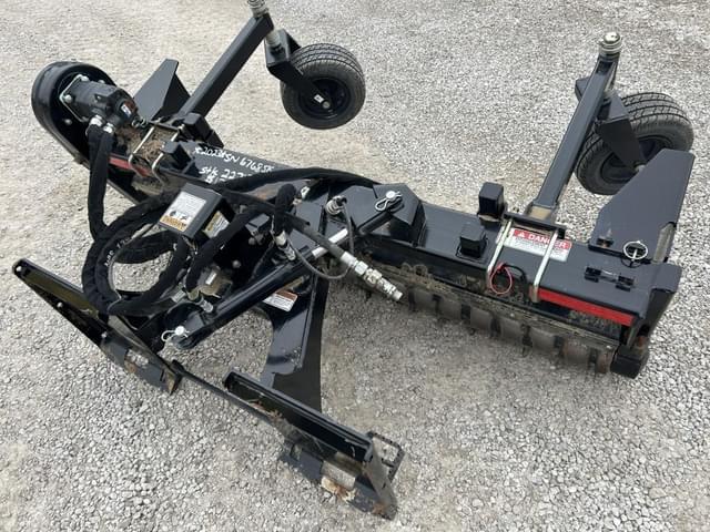 Image of Kubota SR2772 equipment image 4