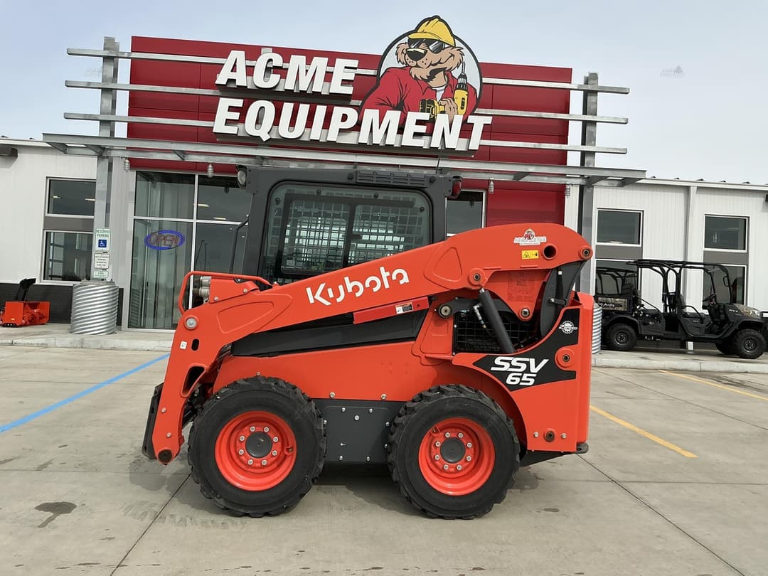 Image of Kubota SSV65 Primary image