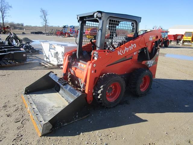 Image of Kubota SSV65 equipment image 1