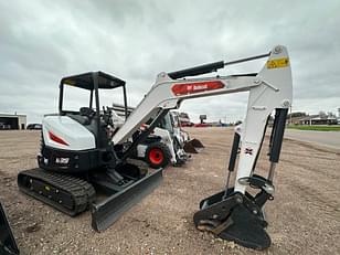 Main image Bobcat E35