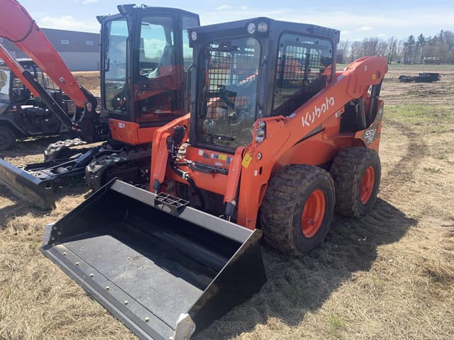 Image of Kubota SSV75 equipment image 1
