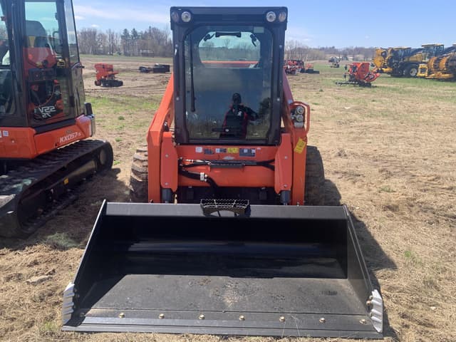 Image of Kubota SSV75 equipment image 2
