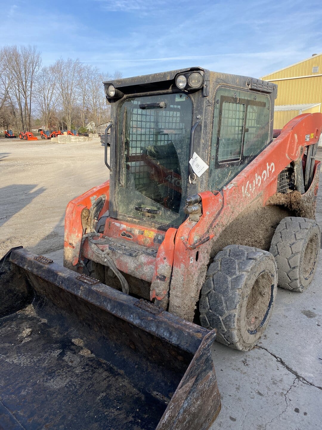 2023 Kubota SSV75 Equipment Image0