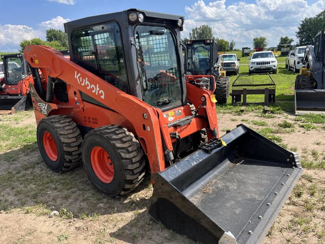 Image of Kubota SSV75 equipment image 2