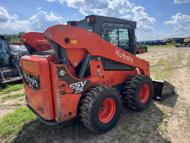 Image of Kubota SSV75HC equipment image 3