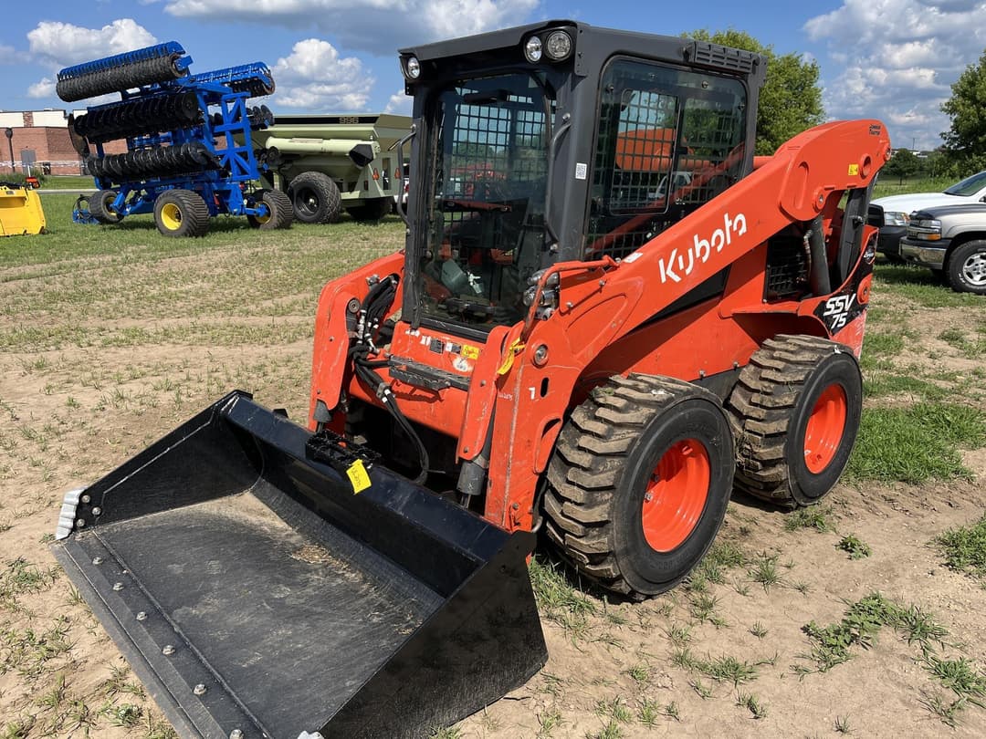 Image of Kubota SSV75HC Primary image