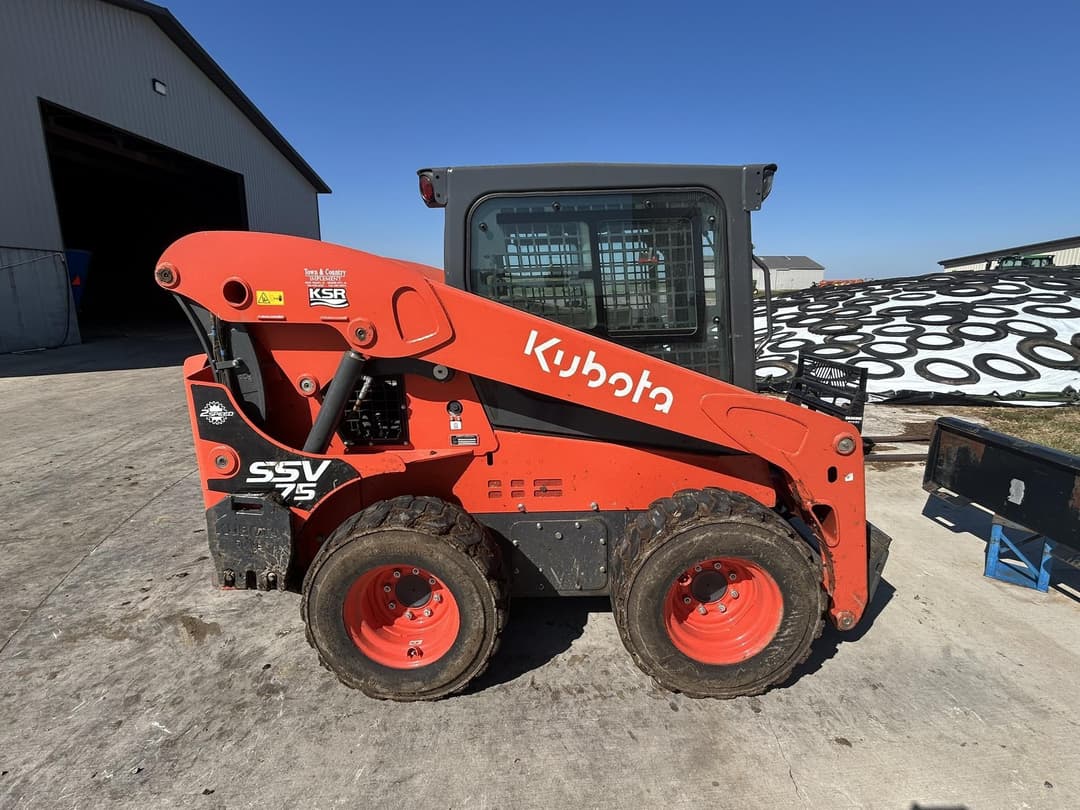 Image of Kubota SSV75 Primary image