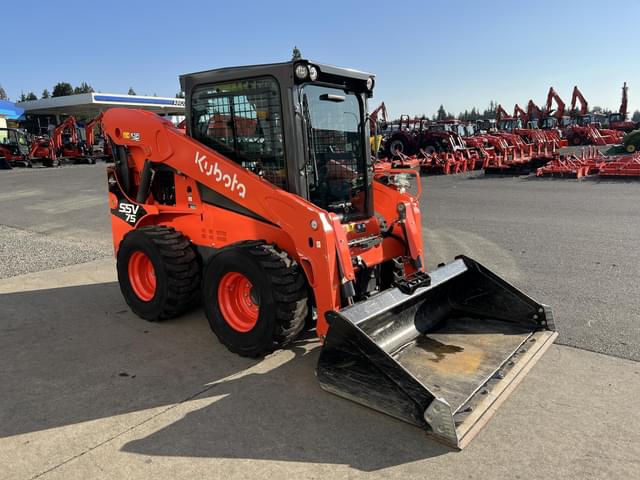 Image of Kubota SSV75 equipment image 3