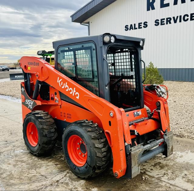 Image of Kubota SSV75 equipment image 1