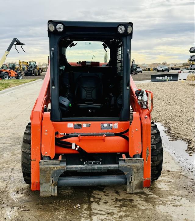 Image of Kubota SSV75 equipment image 2