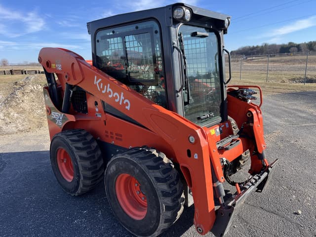 Image of Kubota SSV75 equipment image 2