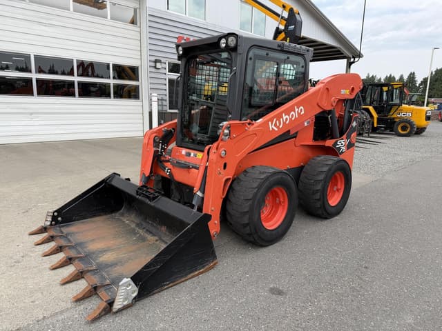 Image of Kubota SSV75 equipment image 1