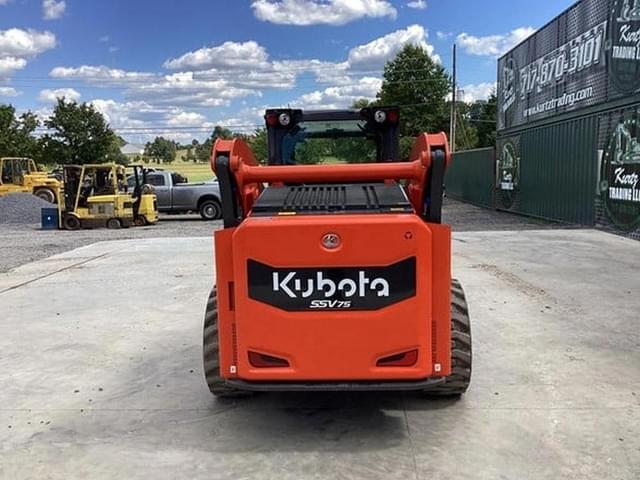 Image of Kubota SSV75 equipment image 2