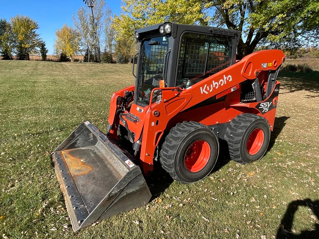 Image of Kubota SSV75 Primary image