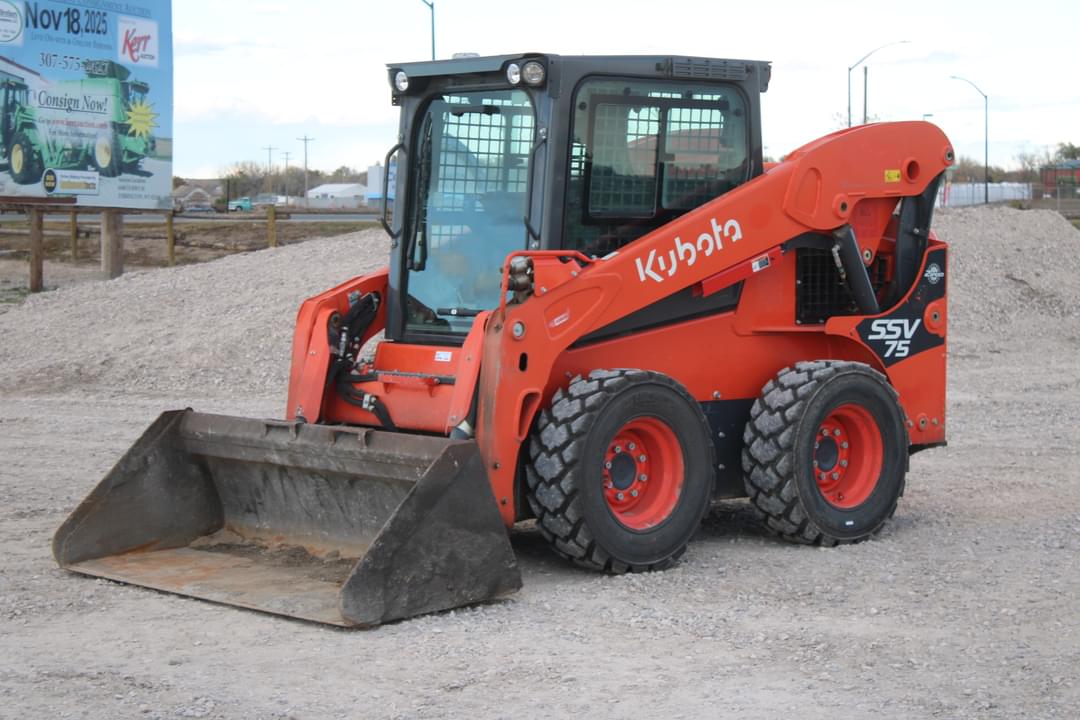 Image of Kubota SSV75 Primary image