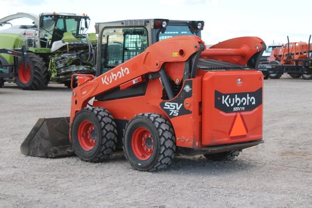 Image of Kubota SSV75 equipment image 4