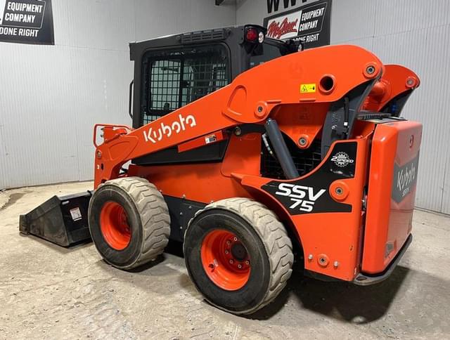 Image of Kubota SSV75 equipment image 2