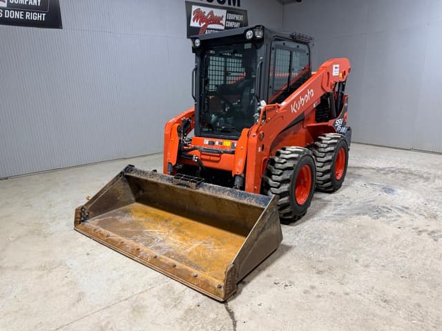 Image of Kubota SSV75HC equipment image 1