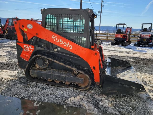Image of Kubota SVL65-2 equipment image 3